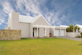 Отель Trafford Cottage on Kingswood Golf Estate  Джордже